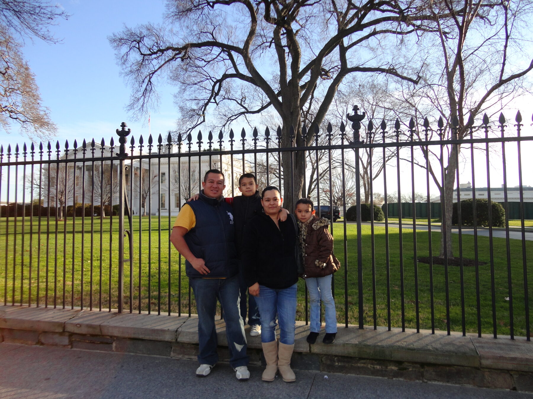Homero with family outside the White House