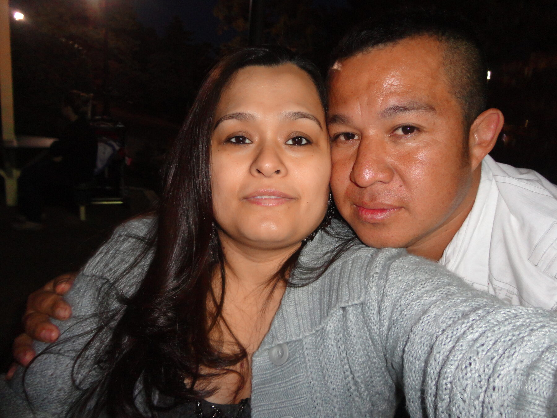 Homero posing closely for a selfie